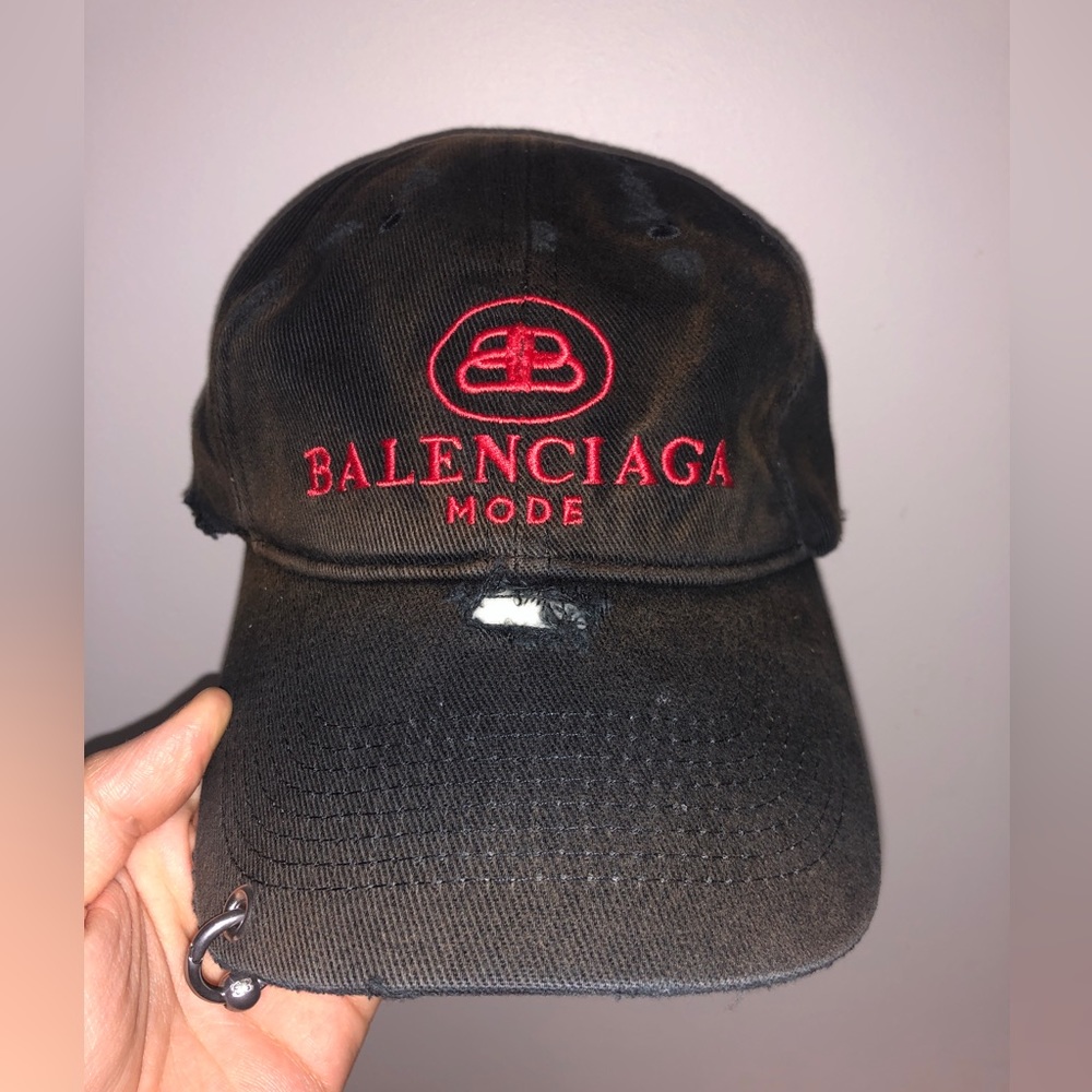 Balenciaga destroyed cap